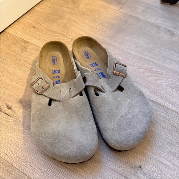 women’s birkenstocks - Picture 2 of 4